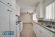 Photo - 5132 1/2 Yarmouth-47D Condo Unit 47D