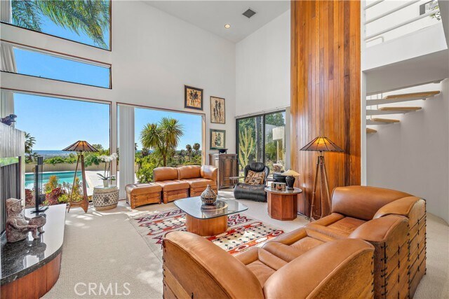 Photo - 3028 Overhill Dr
