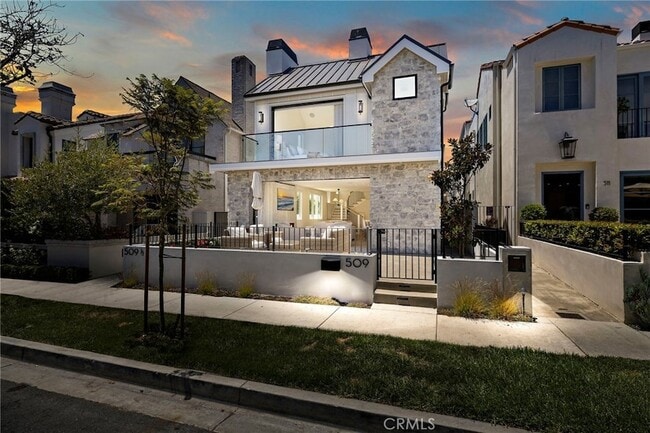 Photo - 509 Carnation Ave Condo