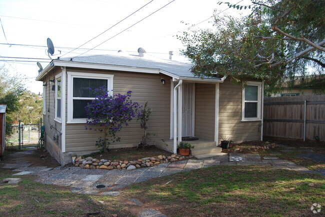 Building Photo - North Park One Bedroom Cottage Rental