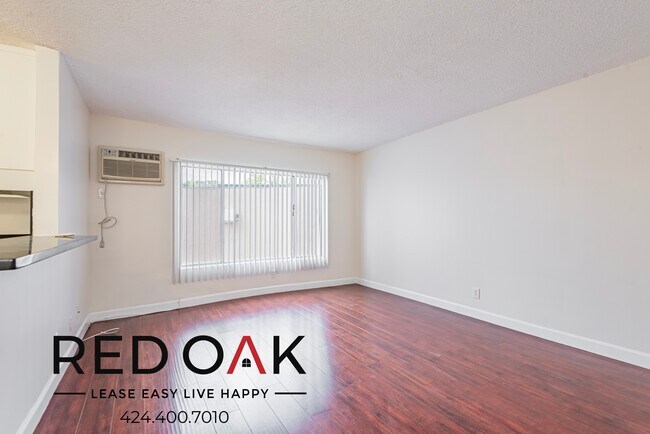 Photo - 1545 N Bronson Ave Unit 221