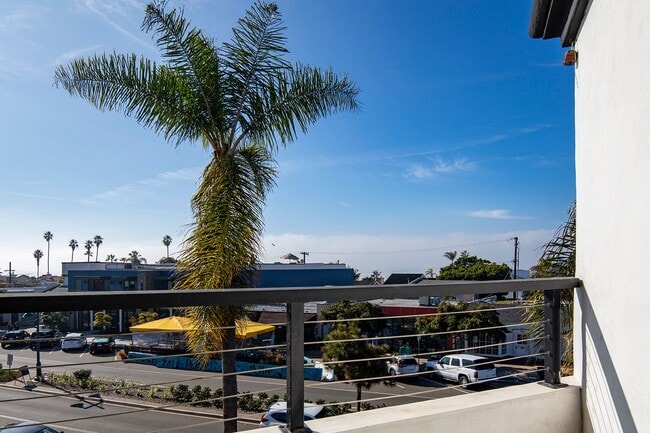Photo - Beautiful Bird Rock 2 Br with W/D and Garage Parking ~ Amazing Location! Unit 3E