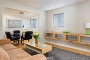 Photo - 301 N Hudson Ave Apartment Unit B