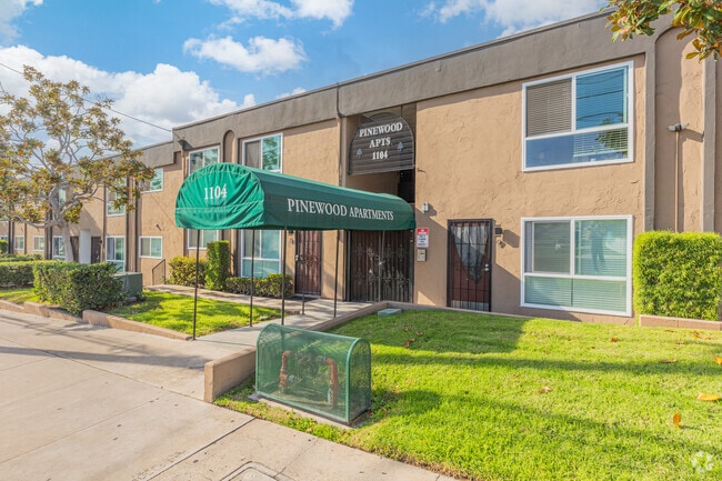 Building Photo - Pinewood Apartments