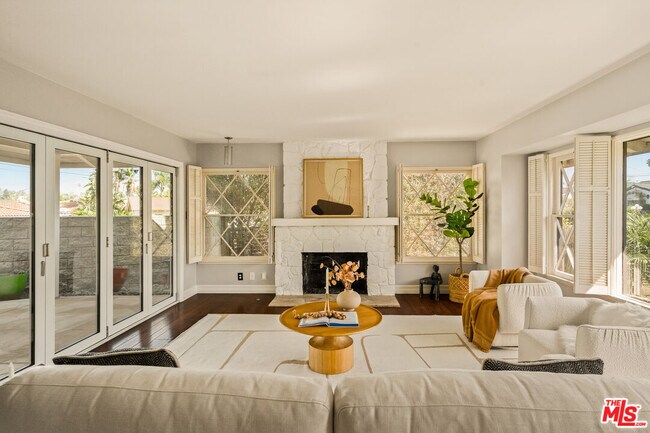 Photo - 6213 S Corning Ave