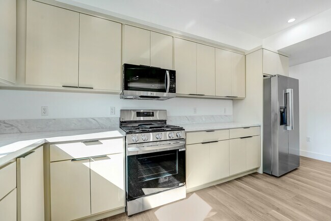 Photo - 4336 La Clede Ave