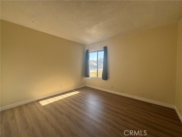 Photo - 974 N Darfield Ave