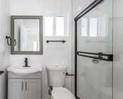 Photo - 15812 Chatsworth St