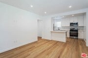 Photo - 815 W Glenoaks Blvd
