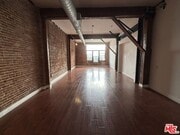 Photo - 652 Mateo St