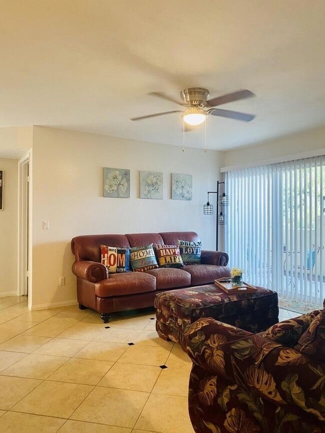 Photo - Eastlake Shores Downstairs Condo feat. Two Bedrooms and Two Bathrooms Unit 101