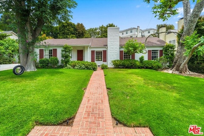 Photo - 146 N Gunston Dr House