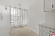 Photo - 425 S Kenmore Ave Condo Unit 103