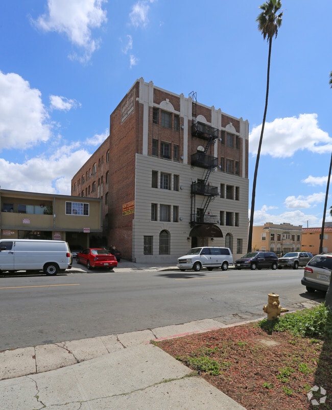 Photo - New Hampshire Manor