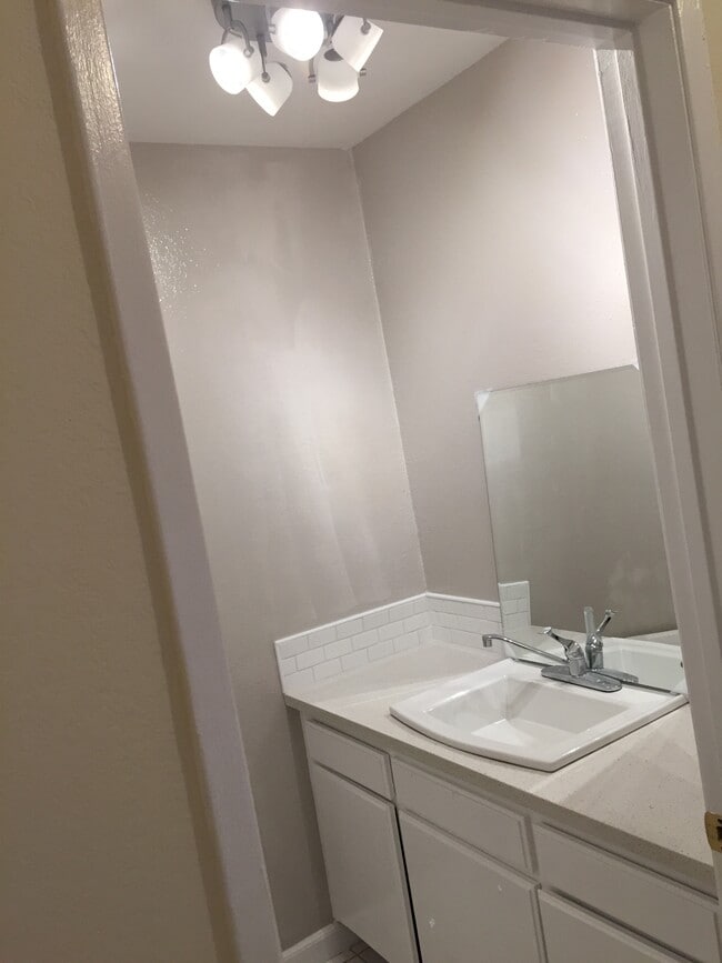 Photo - 18530 Hatteras St Unit 339