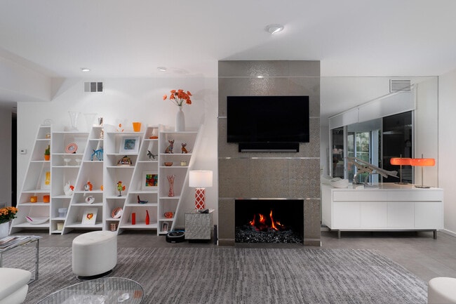 Photo - 120 Eastlake Dr