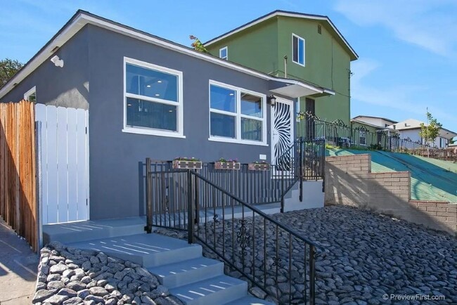 Photo - 3739 Ocean View Blvd