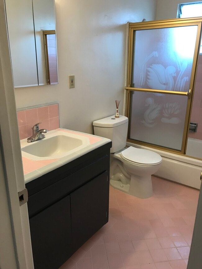 Photo - 1064 Wooster S St Unit atinaproperties@gmail.com