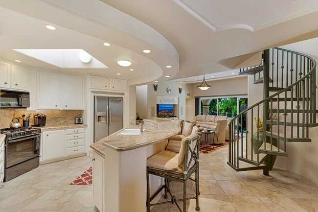 Photo - 262 Por La Mar Cir