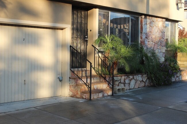 Building Photo - 231 Grand Ave