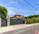 Photo - 5310 Leghorn Ave