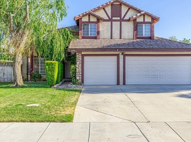 Photo - 4048 Belleshire Way