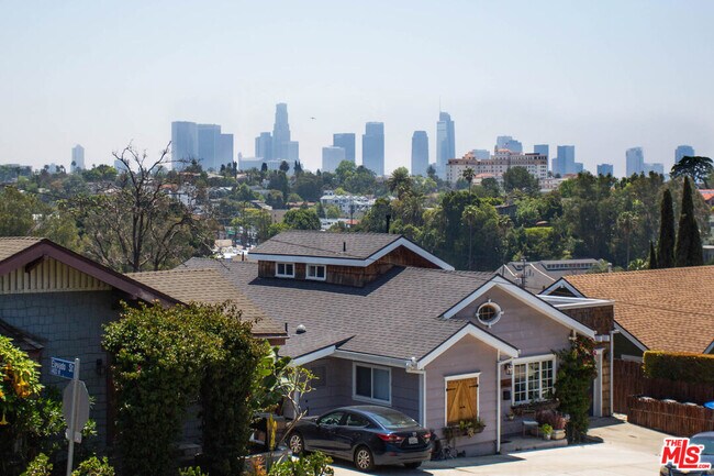 Photo - 1337 Westerly Terrace