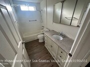 Photo - 1748 Atchison St