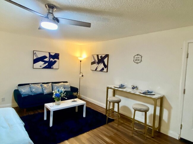 Photo - 3112 Avenue N B Ave Unit B