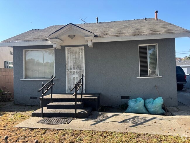 Building Photo - 739 E 91st St Rental
