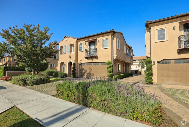 Building Photo - 808 S Golden W Ave Unit B Rental