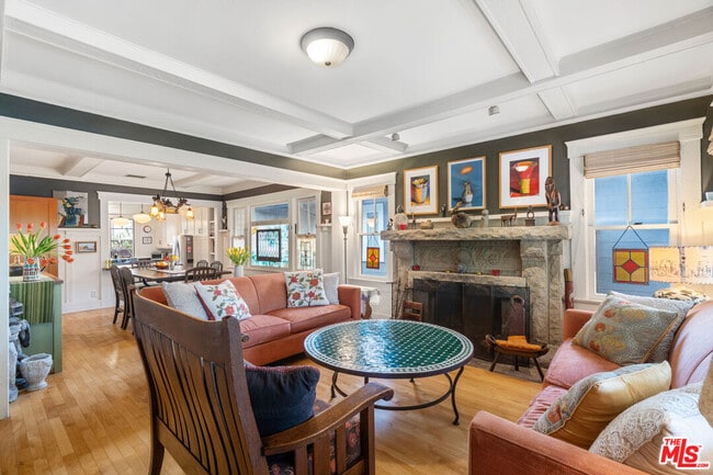 Photo - 740 Marco Pl