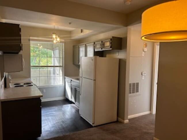 Photo - Beautiful 1 Bedroom Condo Unit 77