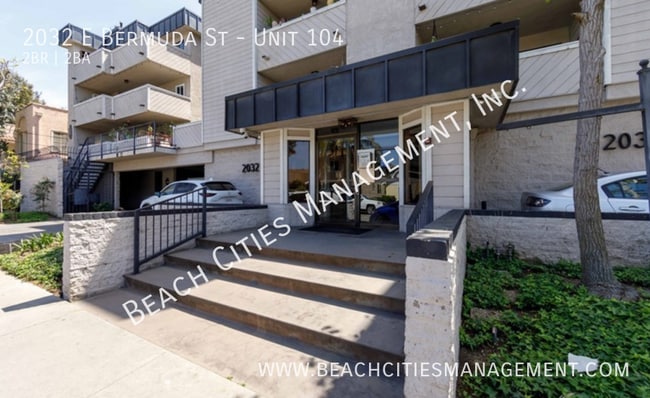 Building Photo - 2032 E Bermuda St Unit 104