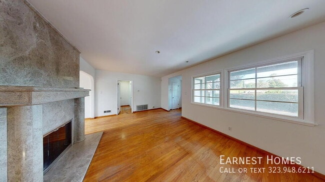 Photo - 17115 Parthenia St