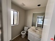 Photo - 661 Woodcrest Dr