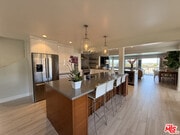 Photo - 200 Larsson St