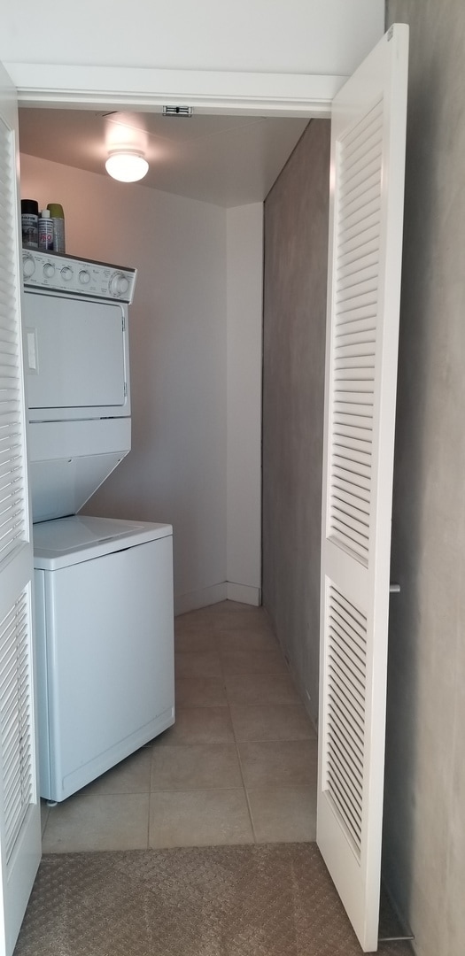 Photo - Large 2 bedroom downtown, Special! And Great Views