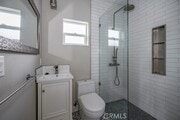 Photo - 5940 Simpson Ave