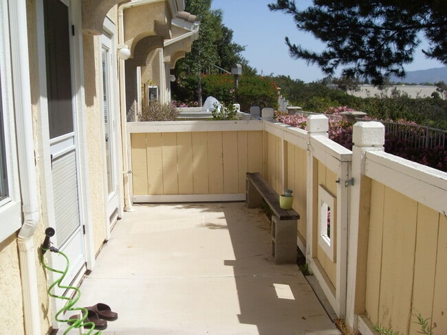 Photo - 2 BR / 2.5 BA 1420SQFT Chula Vista Apartment