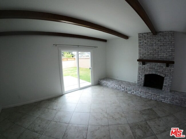 Photo - 5421 Hendricksen Dr