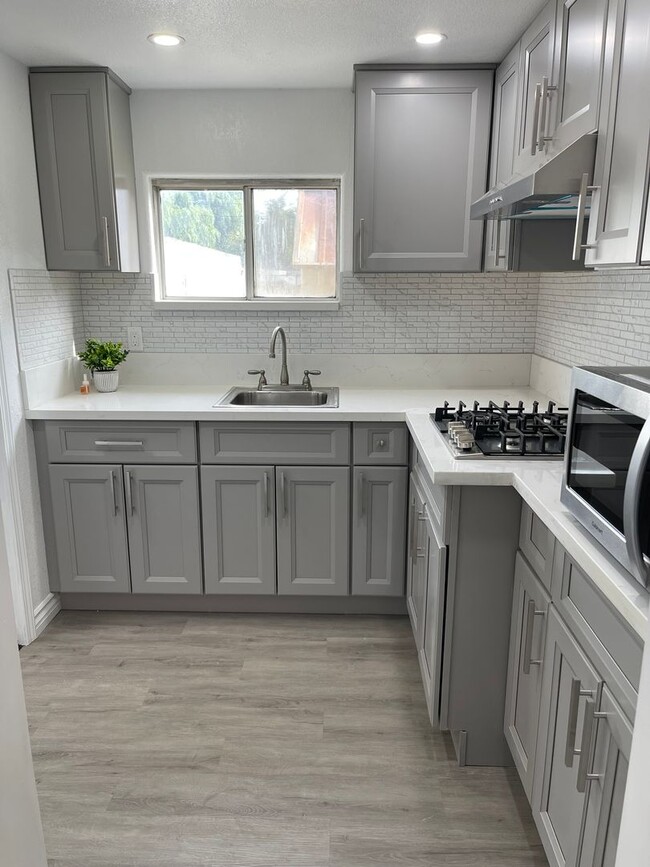 Photo - Cozy 1 Bed, 1 Bath Studio - ALL UTILITIES INCLUDED