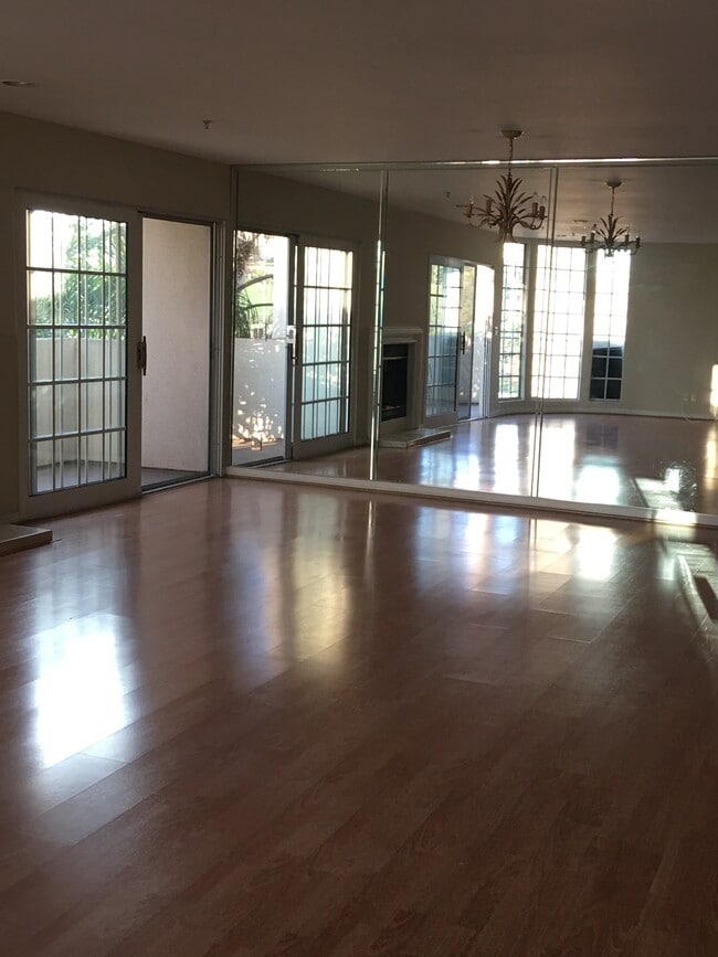 Photo - 1817 Selby Ave Unit 403