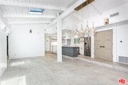 Photo - 16733 Oak View Dr House