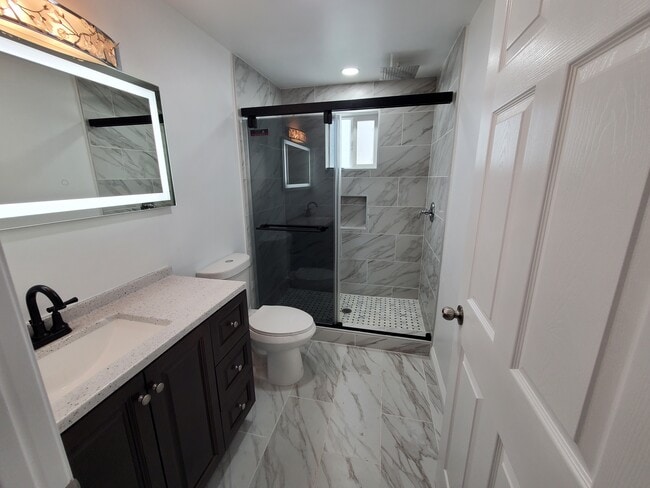 Photo - 20003 Arminta St