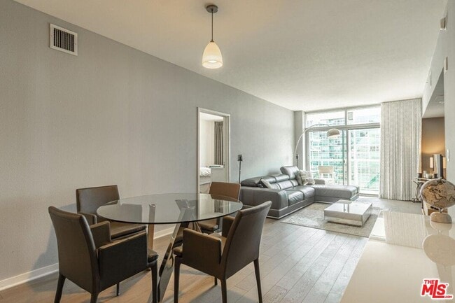 Photo - 13700 Marina Pointe Dr Unit 1431