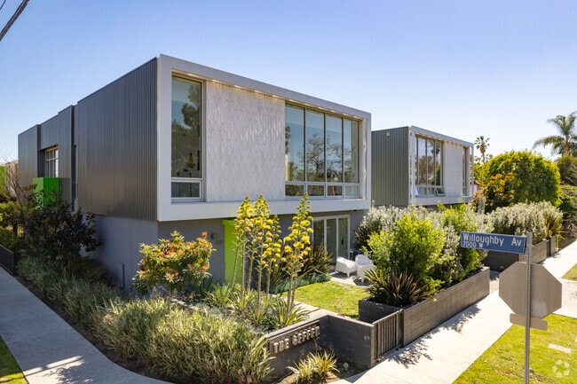 858 N Sycamore Ave - The Geffen