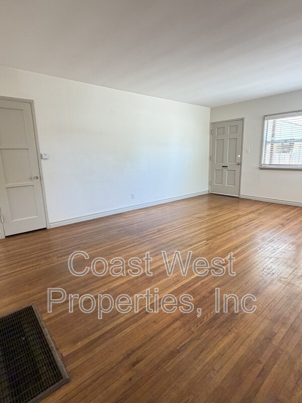 Photo - 1041 Loring St