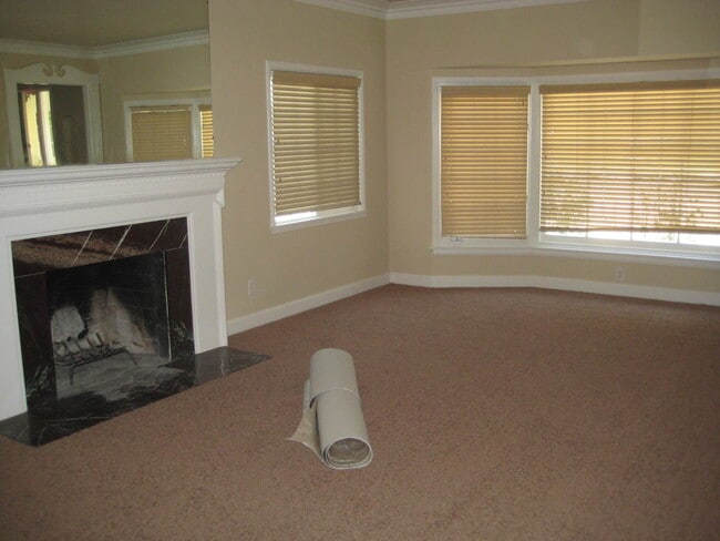 Photo - Classic Home Near Golf Course