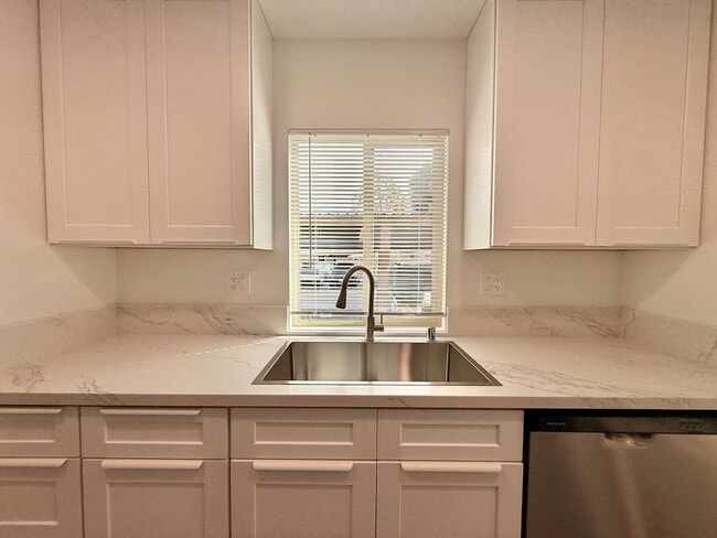 Photo - 7388 Tooma St Unit 189